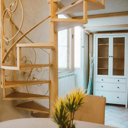 Loft Raffaello 22 * Урбино